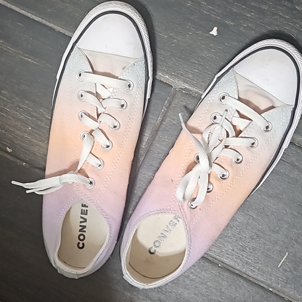Converse Women Chuck Taylor All Star Ox Low U.S. women's size 10